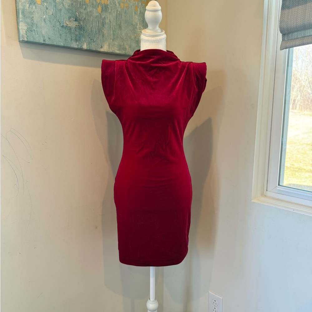 Steve Madden Red Velvet Bodycon Dress XS NWT Shoulder Pads High Neck Party
